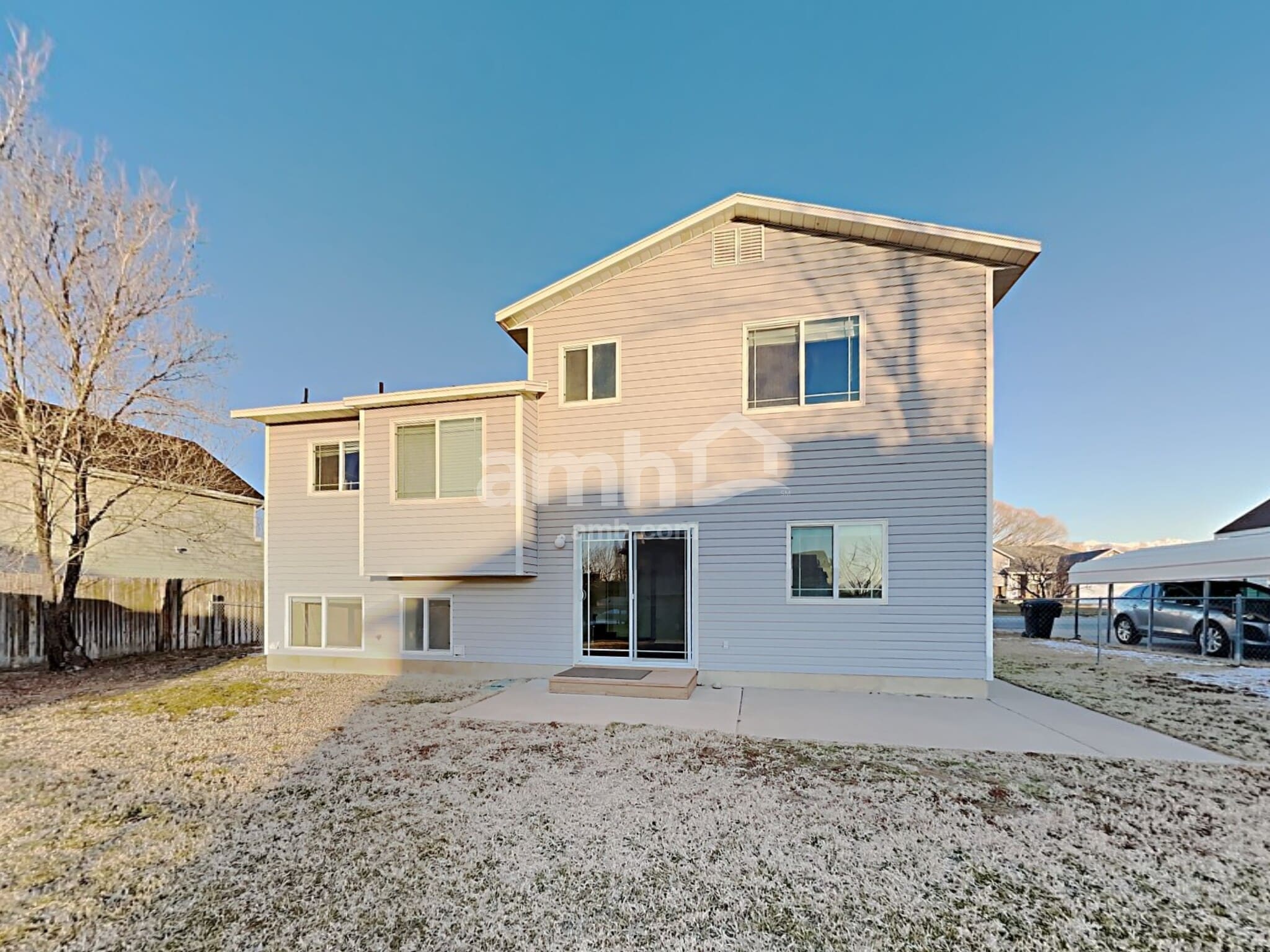 Building Photo - 1027 N 575 W