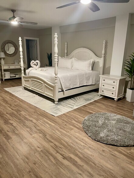 Primary Photo - 16541 S Oleander Dr