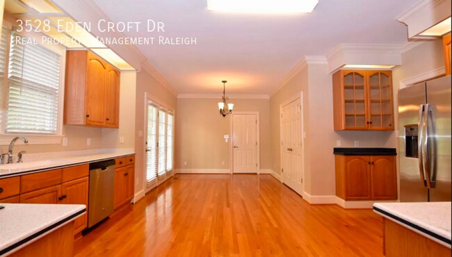 Building Photo - 3528 Eden Croft Dr