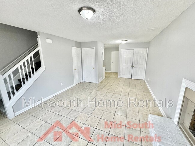 Building Photo - 3538 Christine Rd