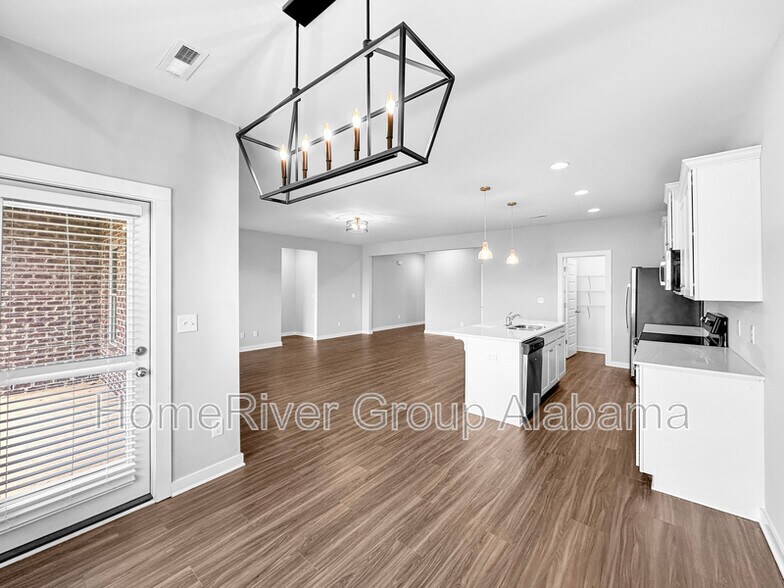 Building Photo - 203 John Harold Dr