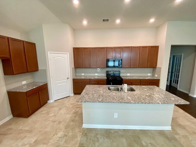 Building Photo - 5914 River Timber Trl