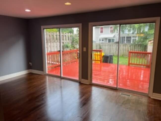 Building Photo - Beautiful 3 Bedroom 1.5 Bathrooms Anne Arundel County Town Home