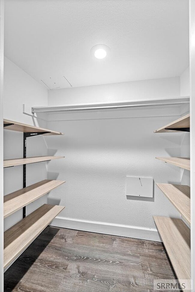 Building Photo - Single Family Home For Rent