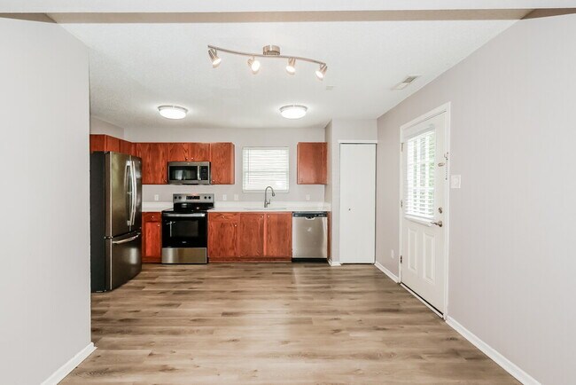 Building Photo - 708 Adagio Dr