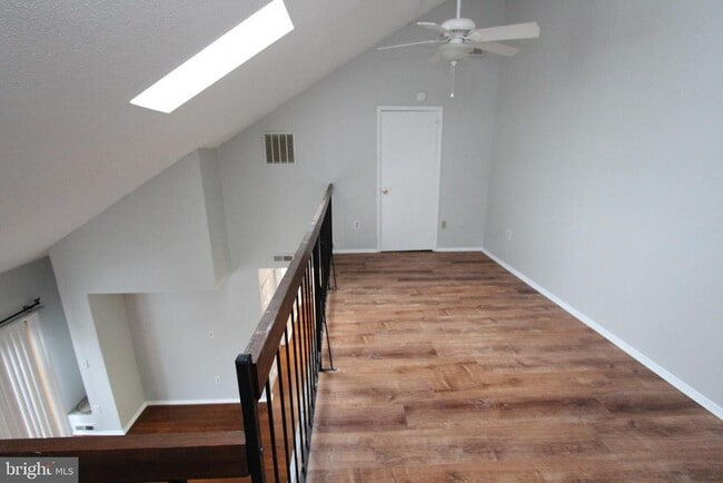Building Photo - 2202 Aspen Dr
