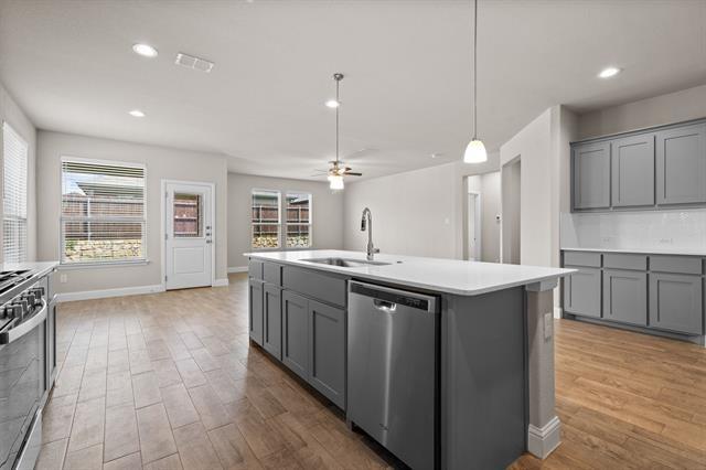 Building Photo - 825 Blackhorse Trl