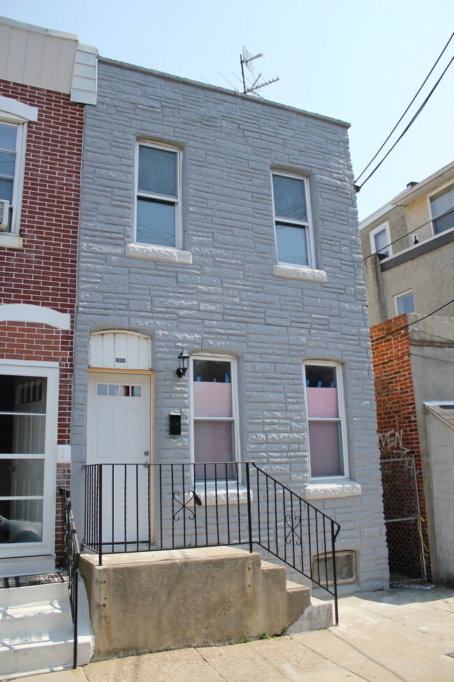 Building Photo - 2809 Chatham St