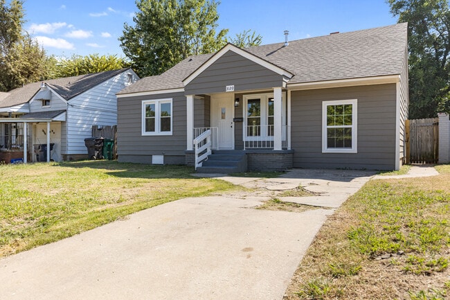 Building Photo - 3120 NW 29th St