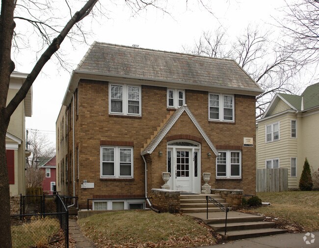 Building Photo - 3124 Fremont