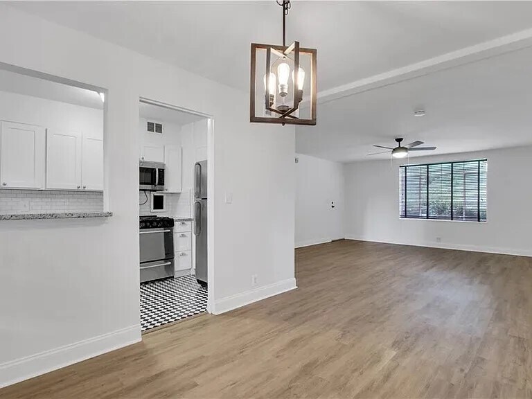 Building Photo - 1174 Briarcliff Rd NE