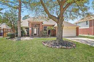 Building Photo - 15851 Jamie Lee Dr