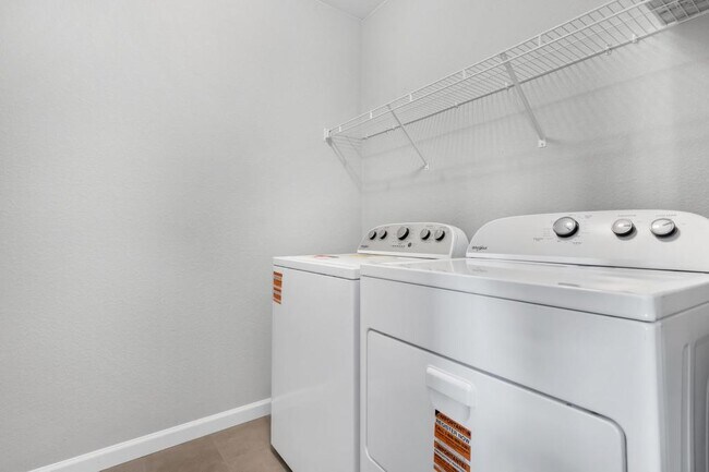 Building Photo - 1009 Birdwhistle Ln