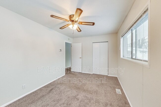 Building Photo - 3626 Ireland Ct