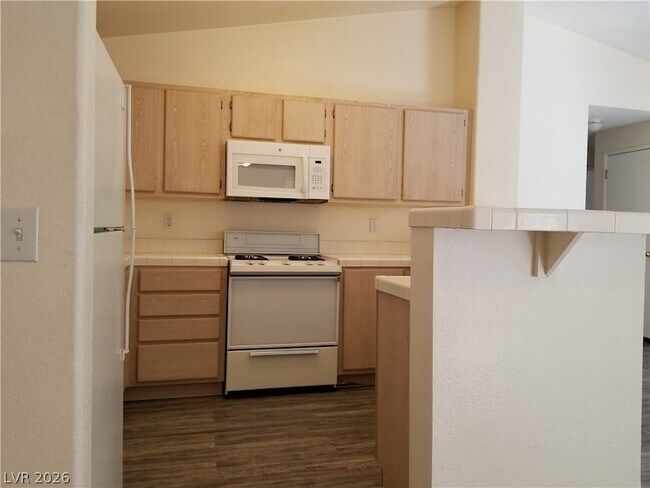 Building Photo - 733 Wheat Ridge Ln