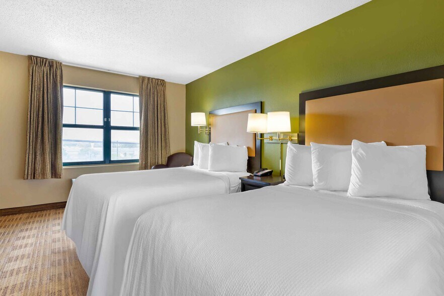 Building Photo - Furnished Studio-Chicago - Burr Ridge