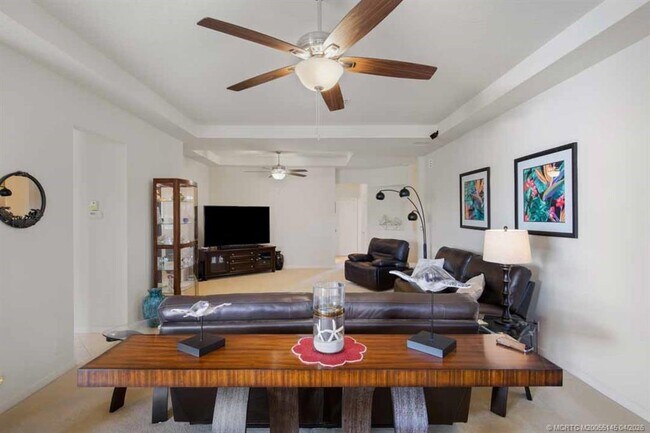 Building Photo - 2371 SW Carriage Hill Terrace