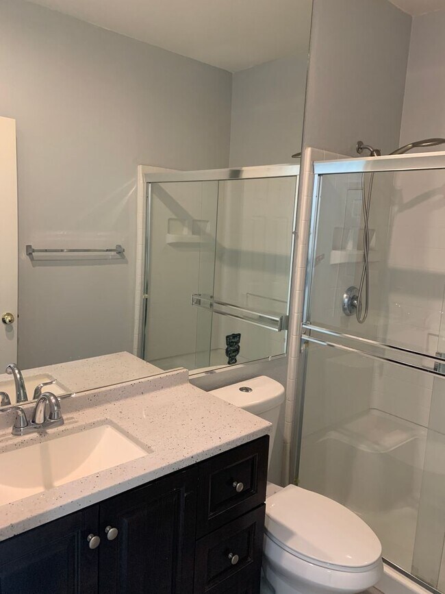 Building Photo - Beautiful 2 Story Home Ready To Be Called Home!