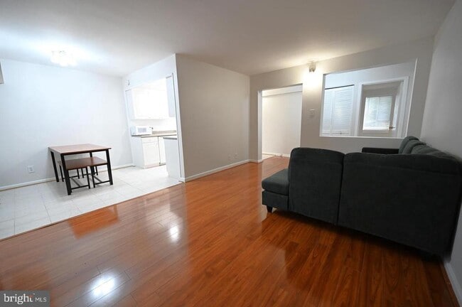 Building Photo - 2237 Castle Rock Square