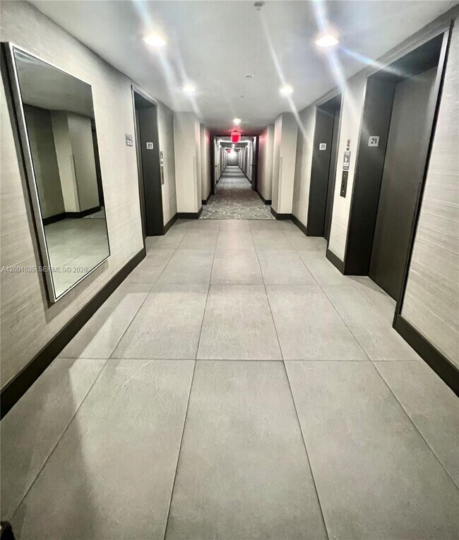 Building Photo - 770 Claughton Island Dr