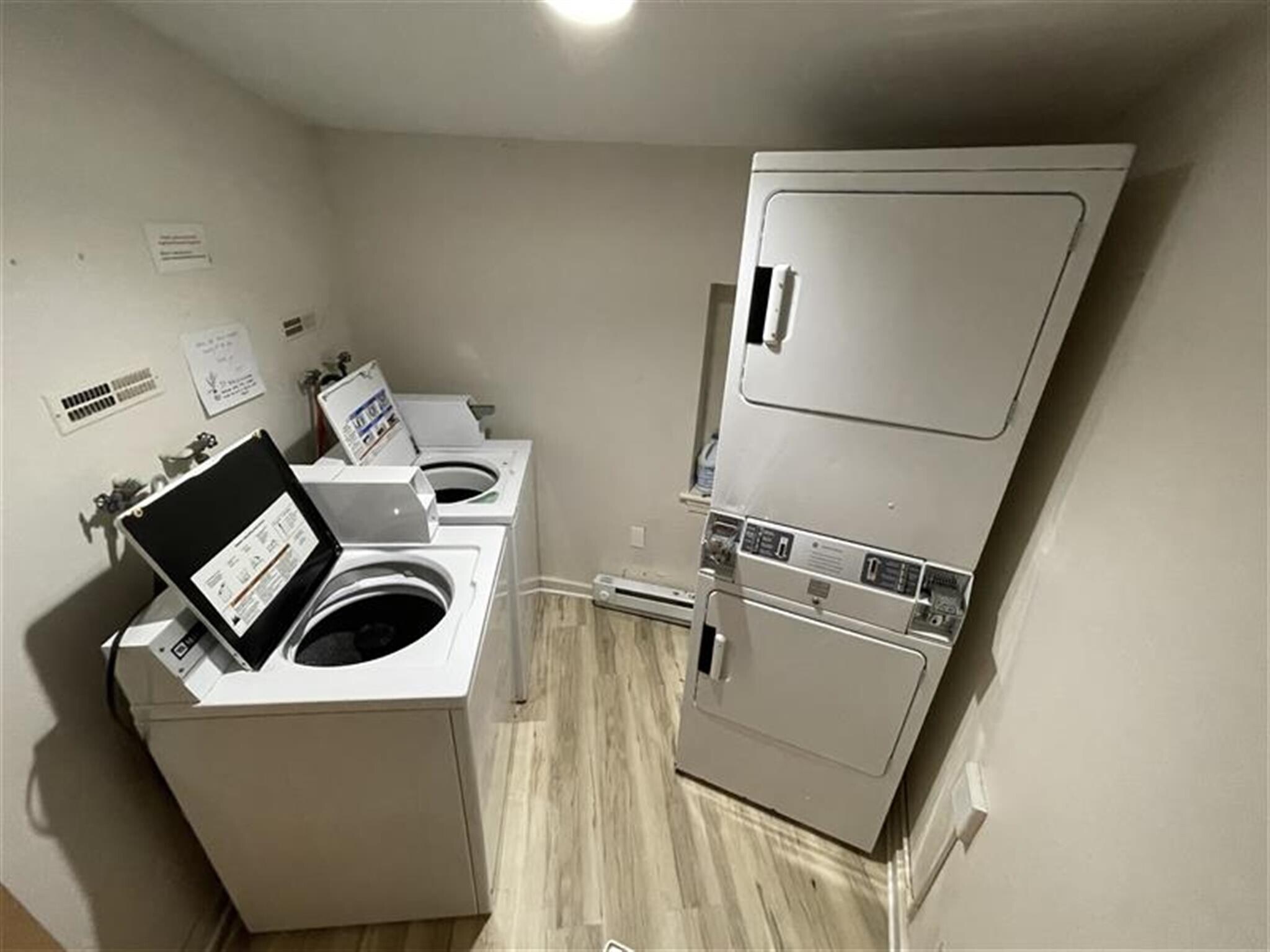 Building Photo - 25 Bow St