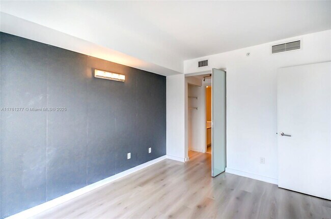 Building Photo - 4250 Biscayne Blvd