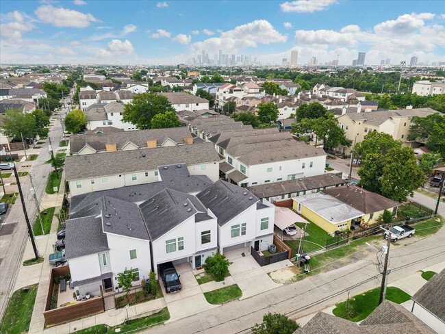 Building Photo - 2310 Langston St