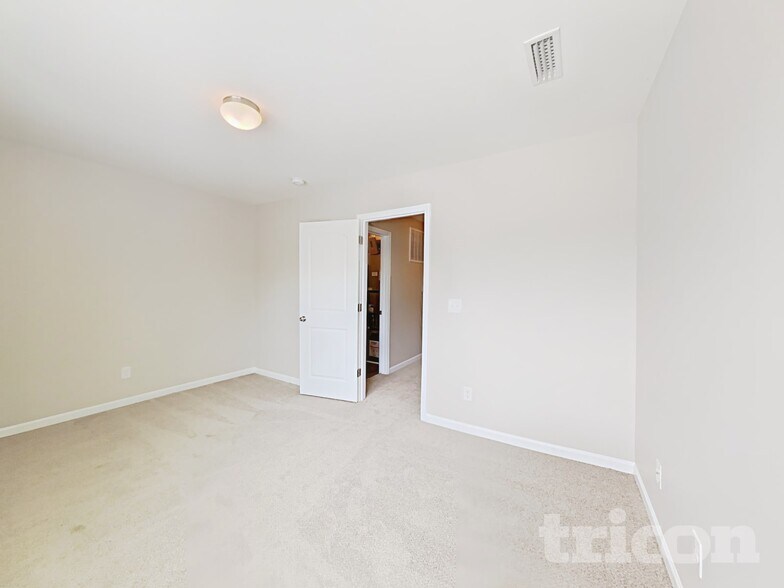 Building Photo - 1039 Manston Pl SW