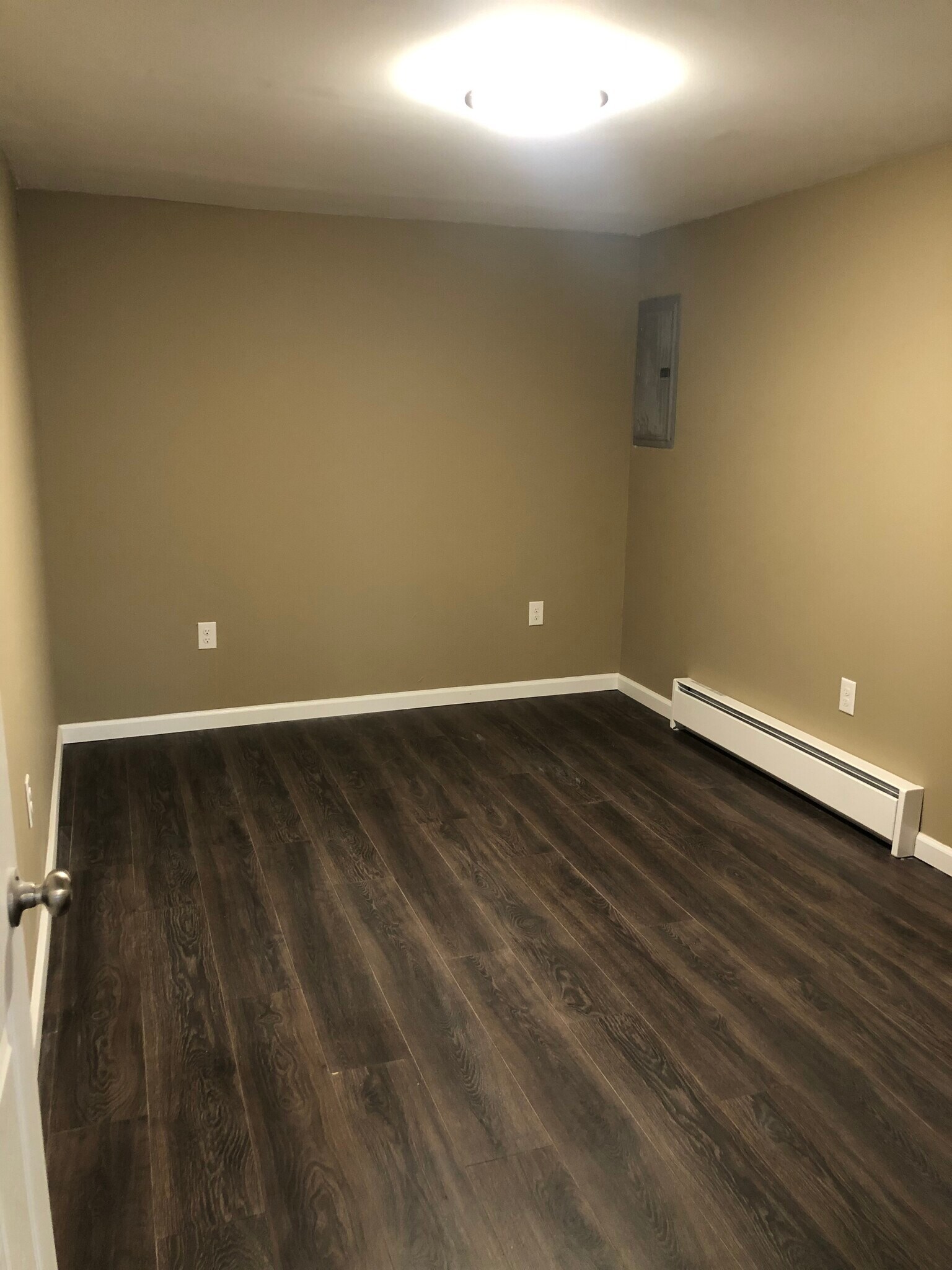 Building Photo - 355 S Hokendauqua Dr