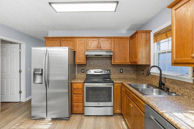 Building Photo - 2029 Williams Valley Dr