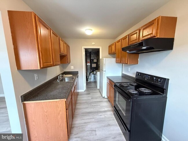Building Photo - 2870 Beechtree Ln