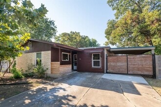 Building Photo - 1301 Clearfield Dr