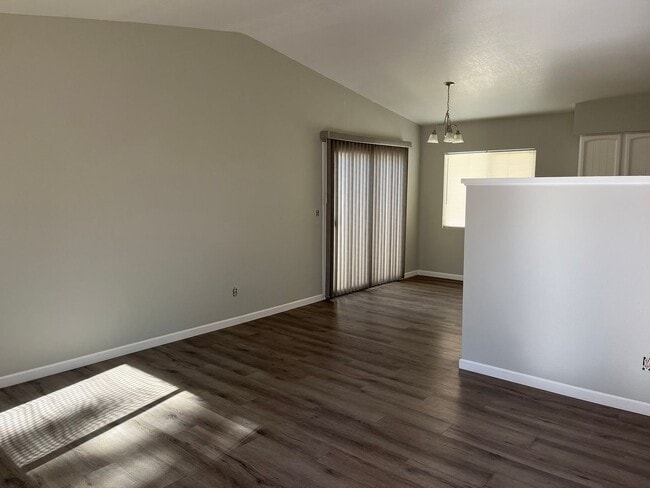 Building Photo - Perfect unit in Tempe!