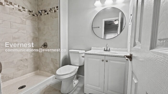 Building Photo - 1475 Pineland Ct