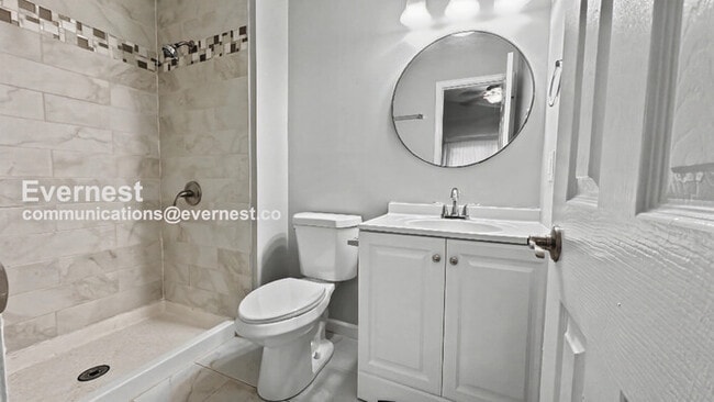 Building Photo - 1475 Pineland Ct