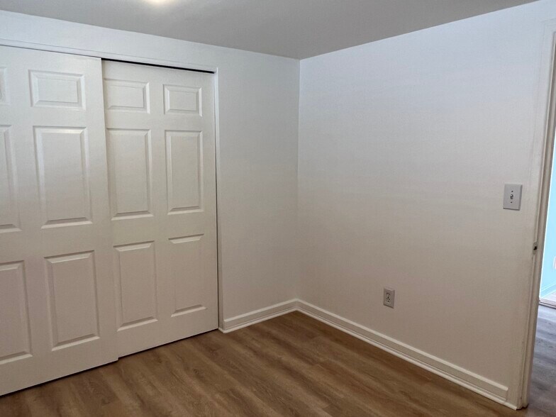 Second bedroom - 21204 3rd Ave S