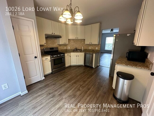 Building Photo - Qualify for a zero deposit? Deck backs to ...