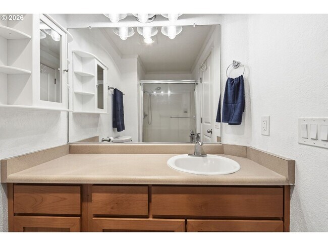 Building Photo - 510 SE 157th Ave