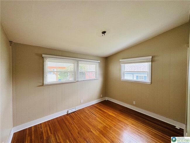 Building Photo - 1522 Elayne St