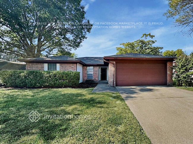 Primary Photo - 1229 N Creek Dr