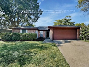 Building Photo - 1229 N Creek Dr