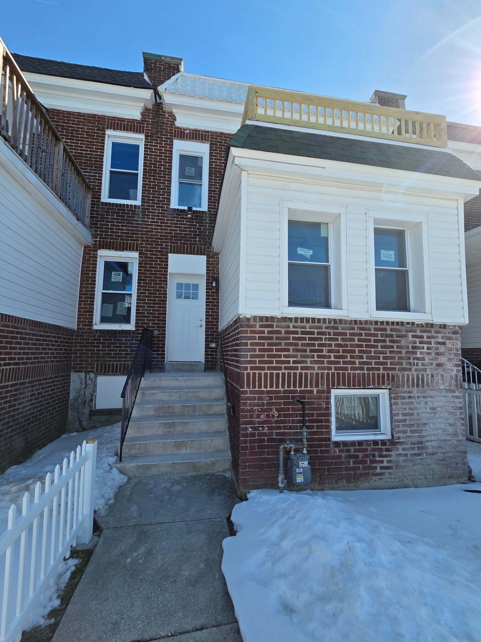 Building Photo - 2927 Oakley Ave