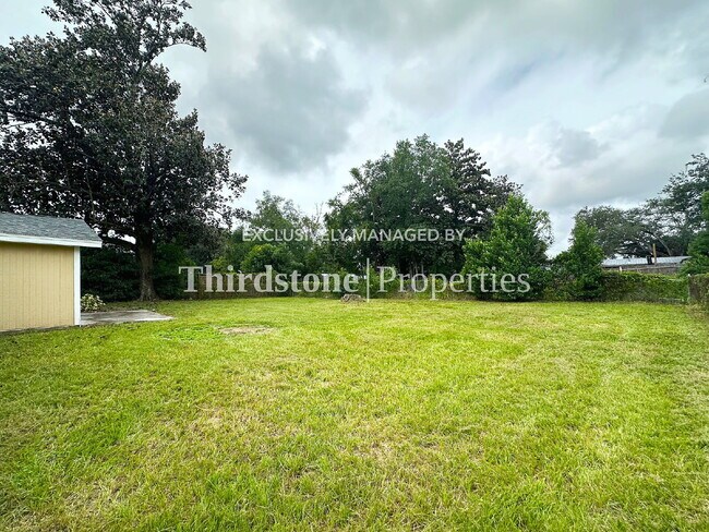 Building Photo - 455 W Clermont Dr