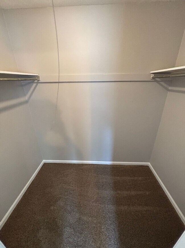 Building Photo - HALF OFF SECOND MONTH!! Beautiful 3 Bedroo...