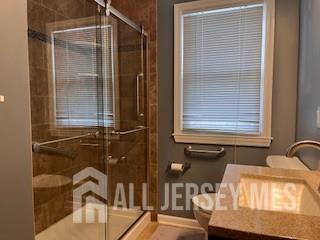 Building Photo - 12 Burlew Pl