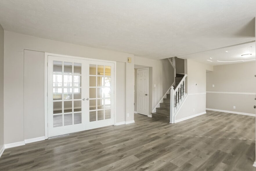 Building Photo - 7735 Bayridge Dr