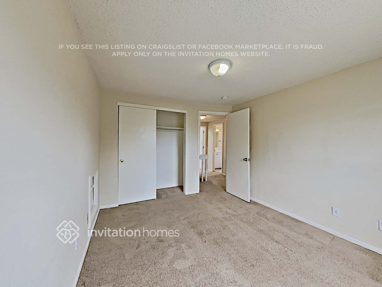 Building Photo - 19192 E Chaffee Pl