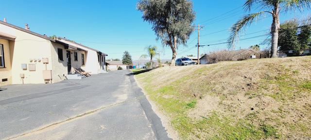 Building Photo - 16911 Glenetta Way