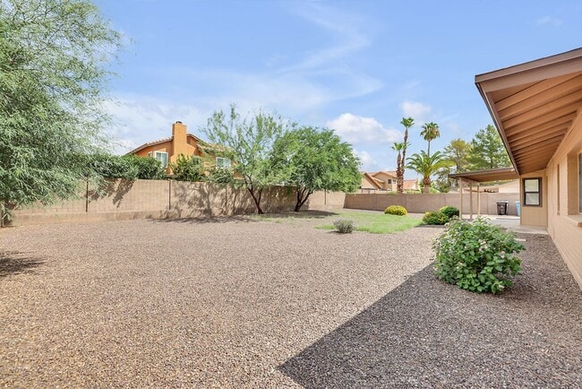Building Photo - Gorgeous 4-Bedroom Home in Prime 85254 Loc...