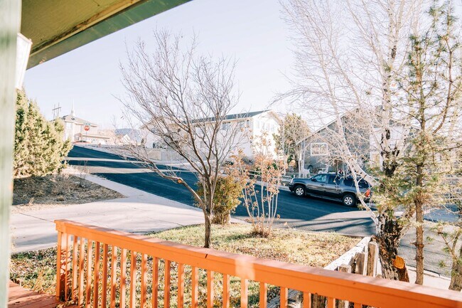 Building Photo - SMALL DOG FRIENDLY!!!  Meadow Street House